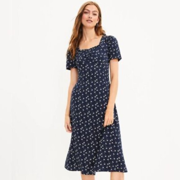LOFT Dresses & Skirts - Loft Midi Dress Womens Size 6 Blue Navy Floral Print Sweetheart Neck Size 8